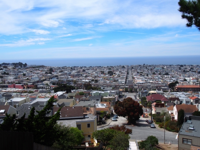 サンフランシスコの街全体と海が見渡せる