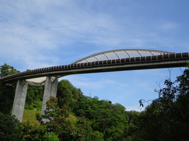 シンガポールで最も高い遊歩橋ヘンダーソン・ウェーブ