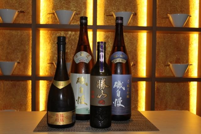 酒ソムリエのセレクトによるハイグレードな日本酒もそろう