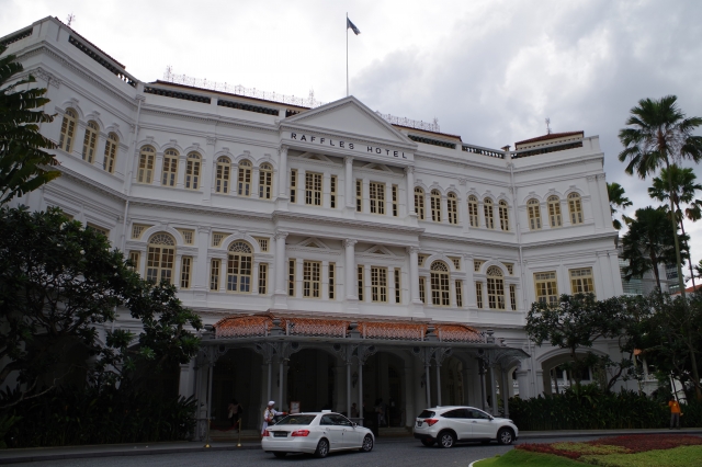シンガポールのハイティーの定番ラッフルズホテルのティフィンルーム 成功する留学